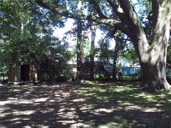 4th image of 3931 Hodges St