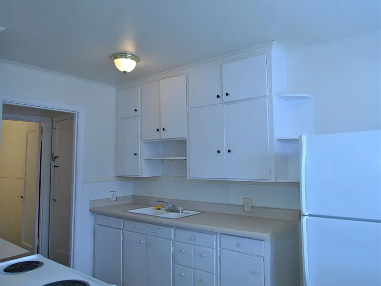309 Hawthorne St — Photo 6