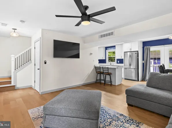 1111 Wildwood Ln, Churchton, MD 20733