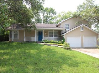 4304 W North Pinebrook Ln, Columbia, MO 65203