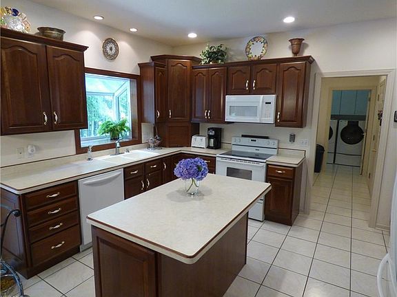 3rd image of 5167 Old Colony Rd NW