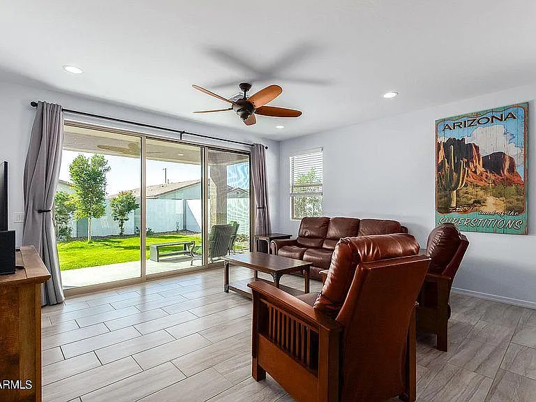 14579 W Dahlia Dr — Photo 23
