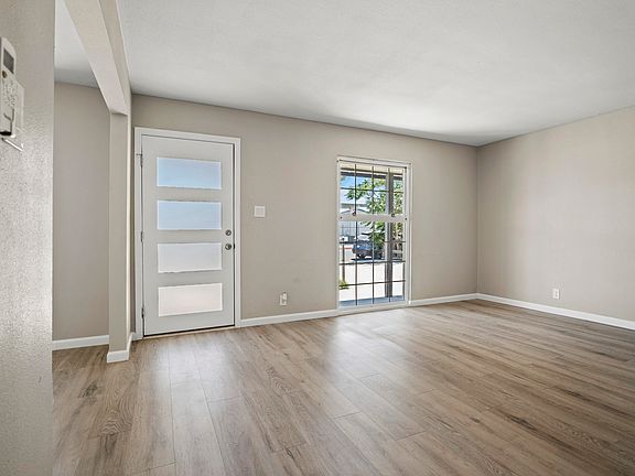 5th image of 44325 Hardwood Ave
