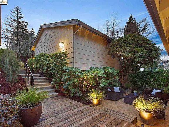 5th image of 104 Alta Mesa Ct