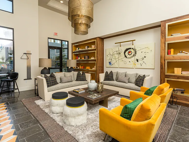 Lakeside Drive Apartments — Photo 40