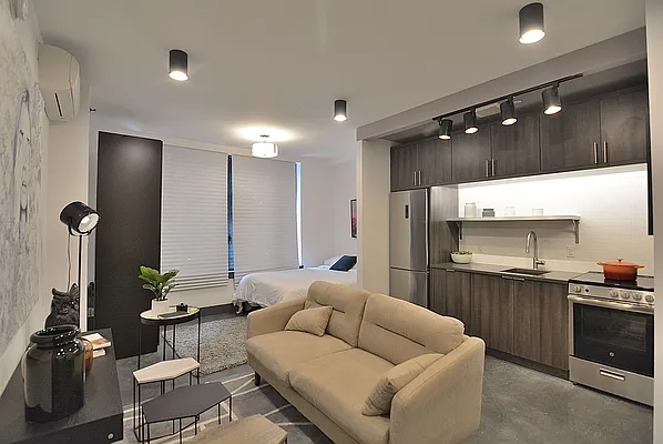 Rented by Hagstrom Management Inc | media 7