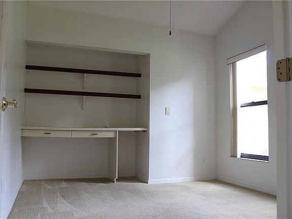 4th image of 6215 Greenwich Dr