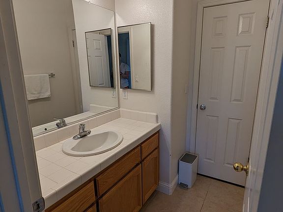 5th image of 131 Lembi Dr