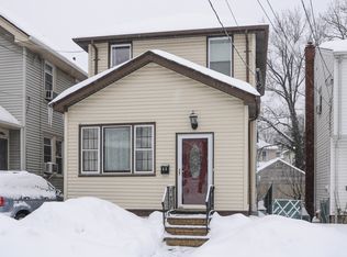 11 Princeton St, Nutley, NJ 07110