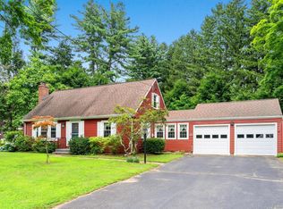 26 Westwood Dr, Simsbury, CT 06070