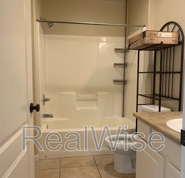 205 Classick Dr — Photo 10