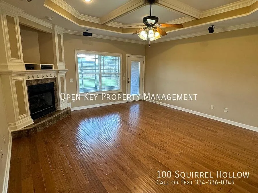 Beautifully Crafted 4/2.5 Home in a Gated Community - Includes Community Pool and Club House. Che... — Photo 3