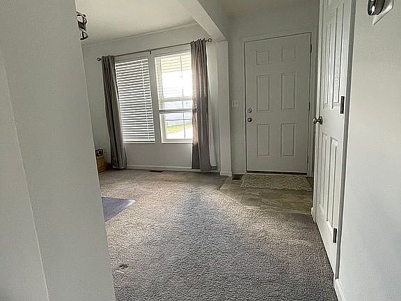 4th image of 415 Pike St
