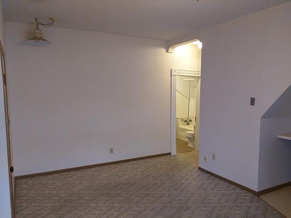 2nd image of 524 Park Ave #4
