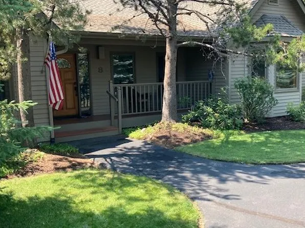17905 Sandtrap Ln #8, Bend, OR 97707