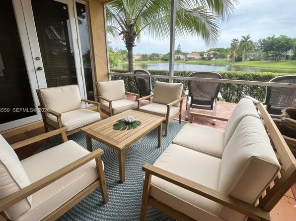 9029 SW 214th St, Cutler Bay, FL 33189