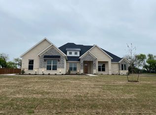 1110 Hayfield Dr, Midlothian, TX 76065