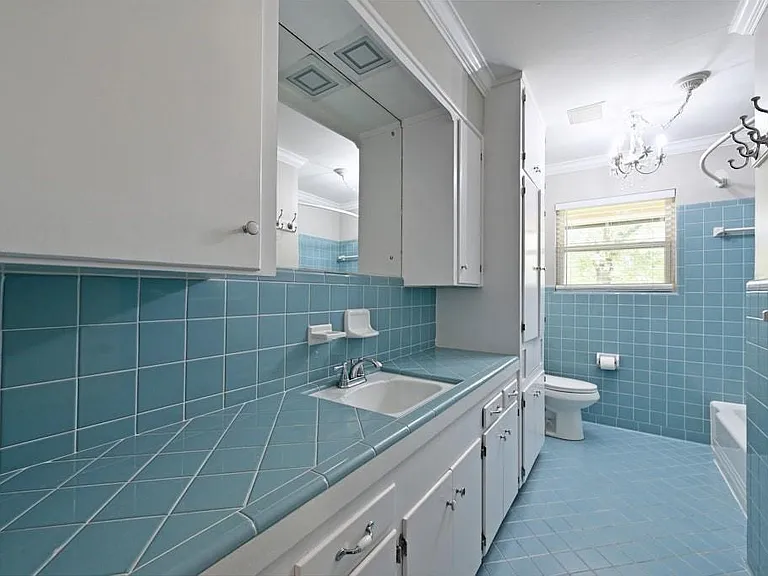 5903 Highland Hills Dr — Photo 25