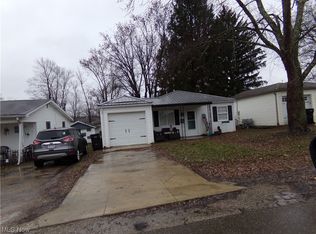 838 Wabash Ave, Zanesville, OH 43701