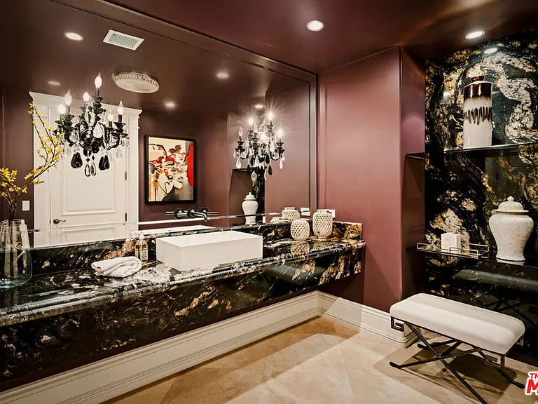 1350 Benedict Canyon Dr — Photo 17