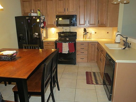 3rd image of 7321 Wellwood Dr