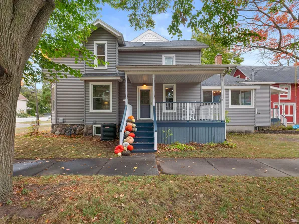 106 E Sharp St, Hillsdale, MI 49242