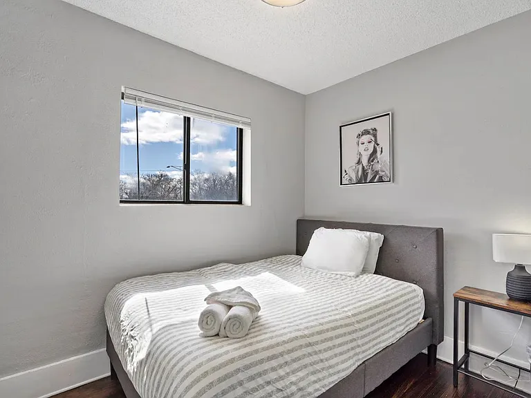 148 Laprairie Ave — Photo 6