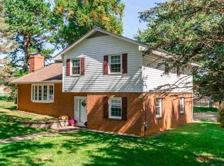 115 Summercrest Ave, Waynesboro, VA 22980