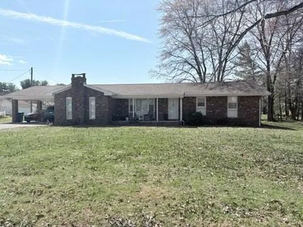 1108 Leininger Rd, Fairfield, IL 62837