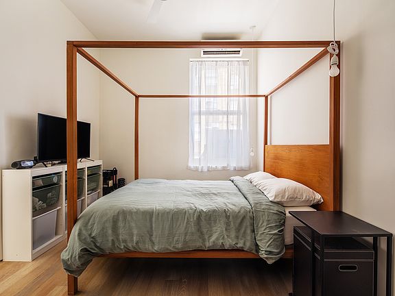 5th image of 395 Broadway APT 15C