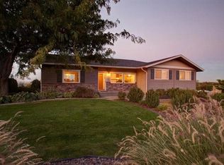 5702 W 26th Ave, Kennewick, WA 99338