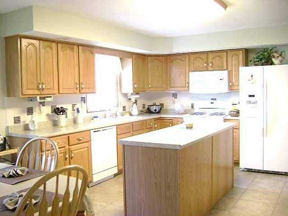 3rd image of 3016 W Bonaire Ave