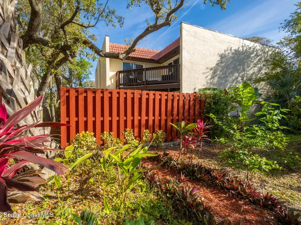 8762 Live Oak Ct, Cape Canaveral, FL 32920