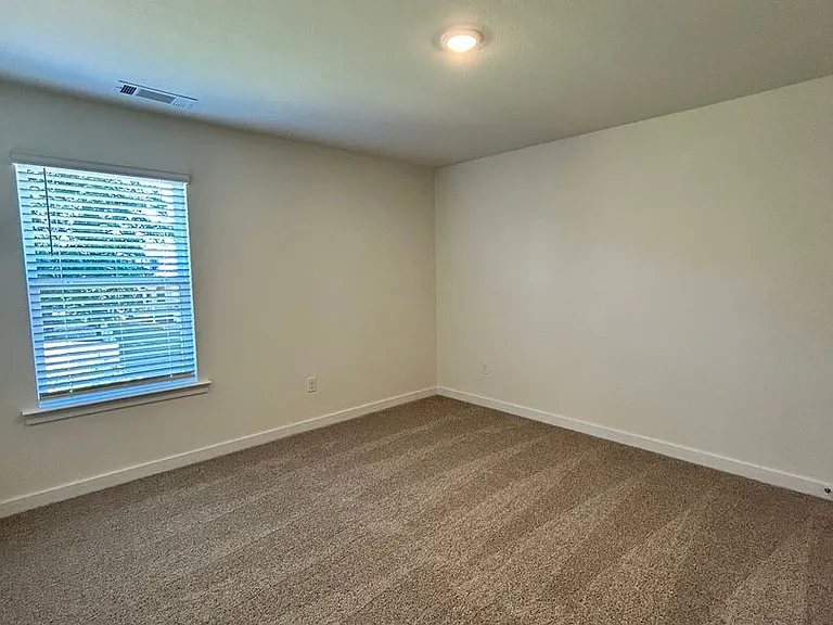 3753 Hawks Creek Dr — Photo 12