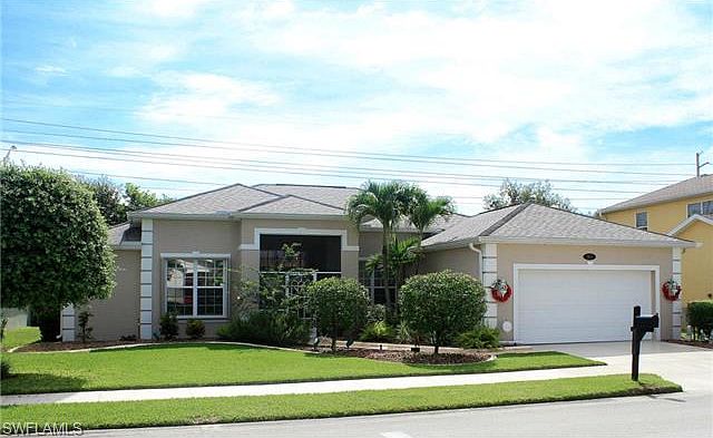 1st image of 367 Burnt Pine Dr