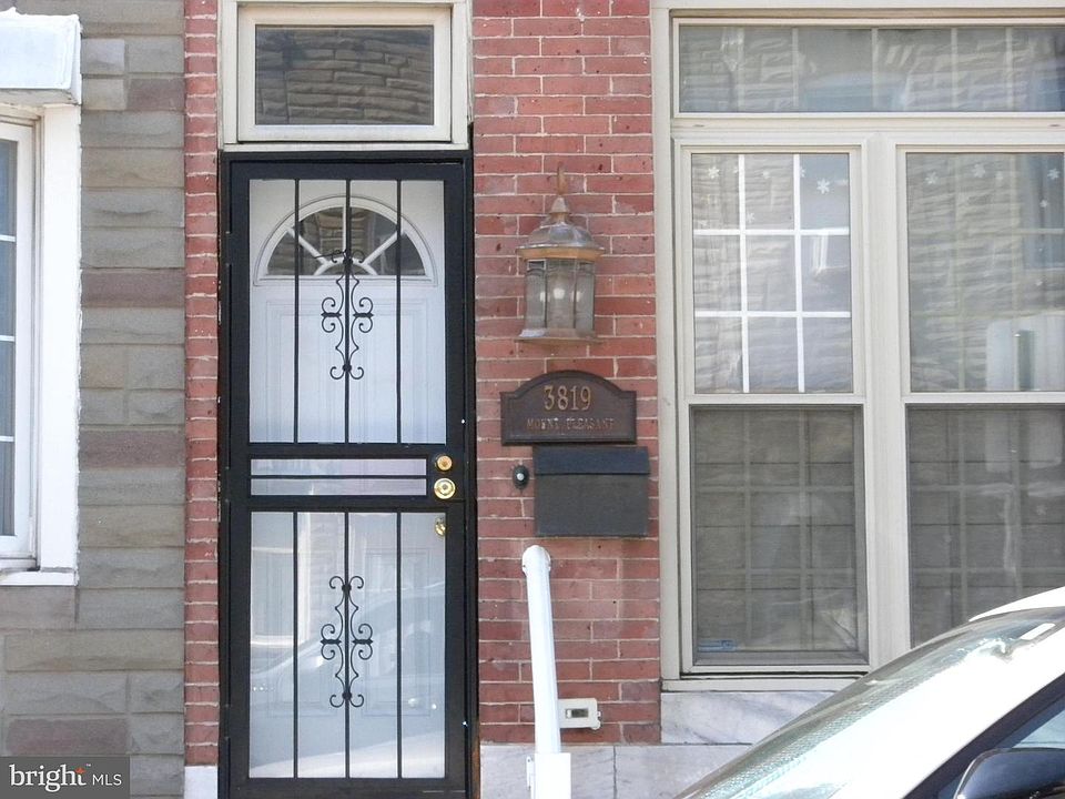 2nd image of 3819 Mount Pleasant Ave