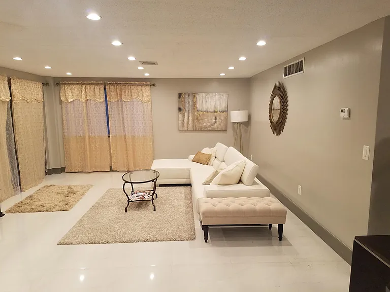 1380 East St — Photo 5