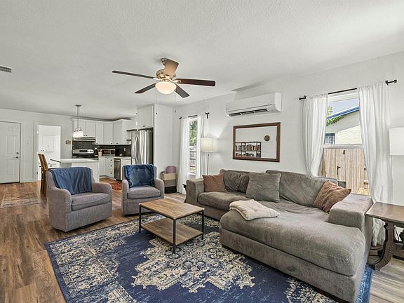 3rd image of 518 W Vaughan Street