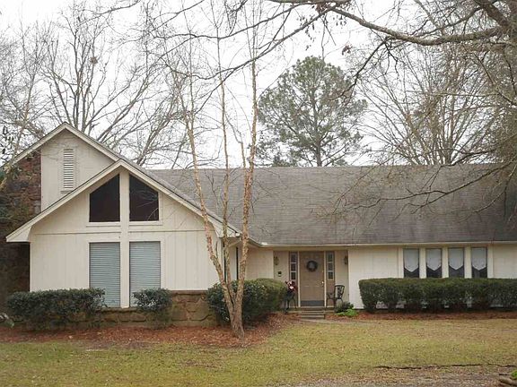 4th image of 102 Langford Dr