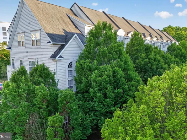 7202 Little Thames Dr, Gainesville, VA 20155