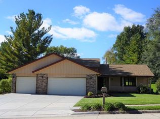 1741 S Trainer Rd, Rockford, IL 61108