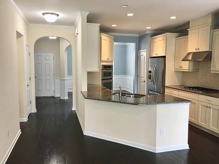 Valleystone Dr — Photo 7
