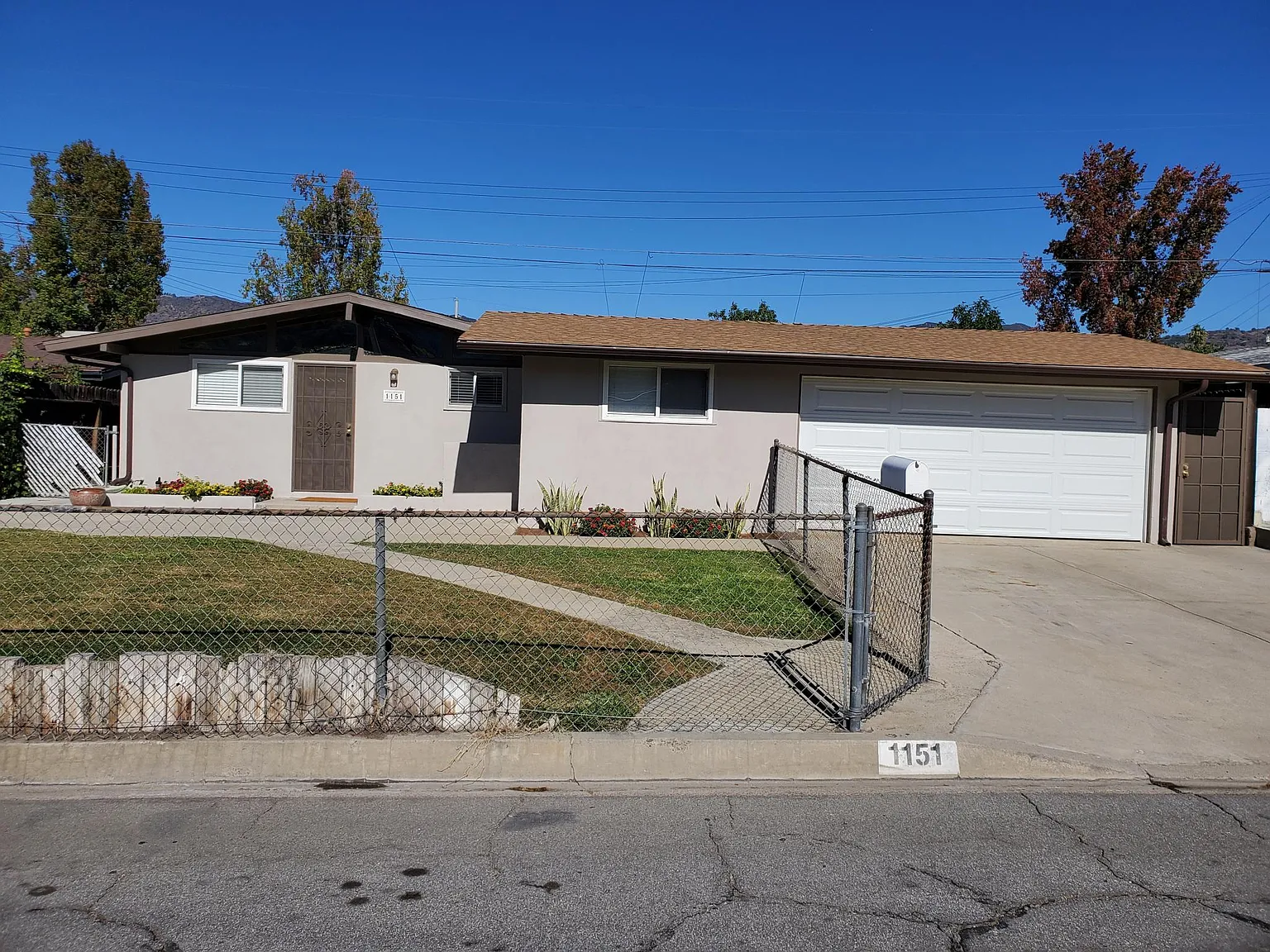 4 bed, 1985 sqft, $3,950 — Photo 1