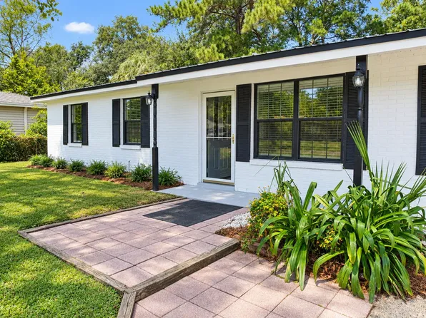 424 Woodrow St, Fort Walton Beach, FL 32547