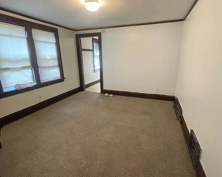 2121A N 14th St — Photo 3