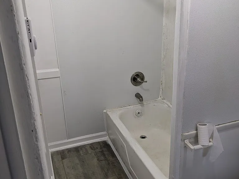 401 Highland Ave #4 — Photo 8