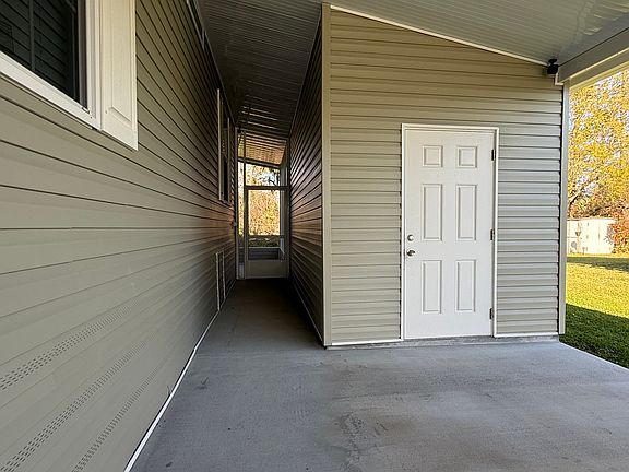 4th image of 120 W Piedmont Ave #120