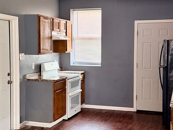 5th image of 5811 Thekla Ave #5809
