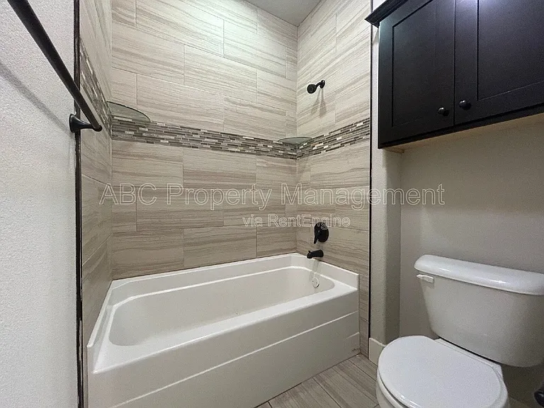 3101 Warberry Ave — Photo 10