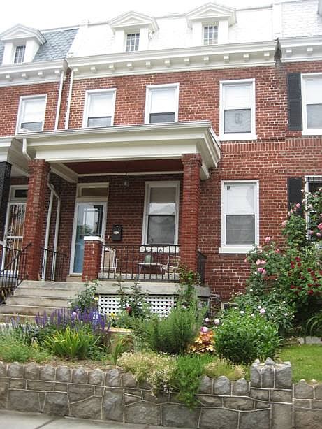 1st image of 4018 5th St NW